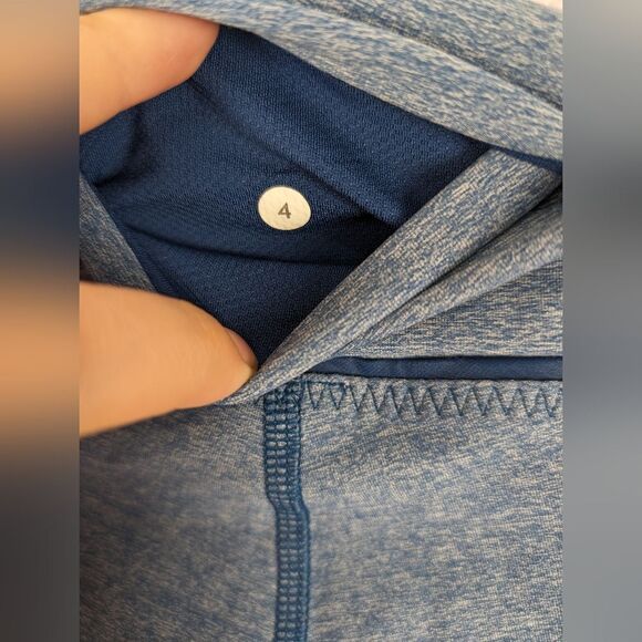 Lululemon blue mesh cropped athletic leggings women's size 4 - Picture 5 of 8